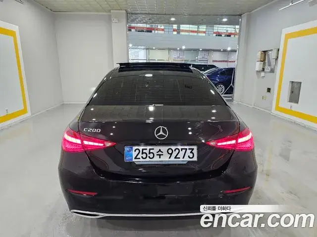 Mercedes-Benz C-Class 2024 — Photo 13/17