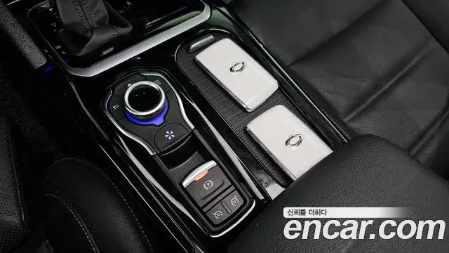 Renault Samsung SM6 2019 — ფოტო 20/32