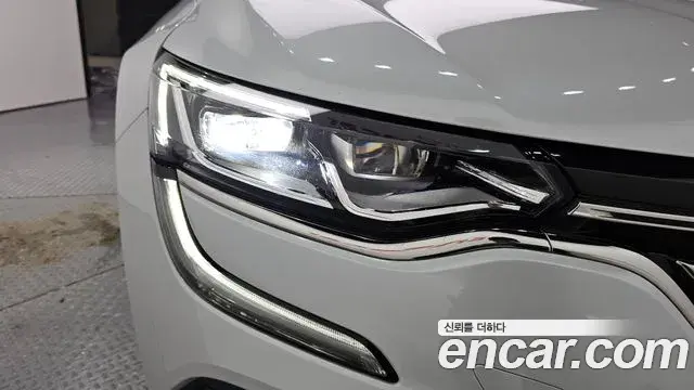 Renault Samsung SM6 2019 — ფოტო 18/32