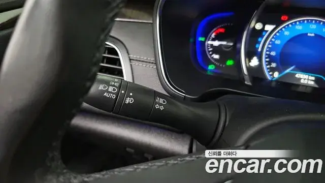 Renault Samsung SM6 2019 — ფოტო 10/32