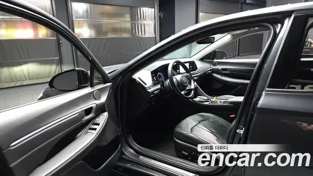 Hyundai Sonata 2022 — Фото 10/20