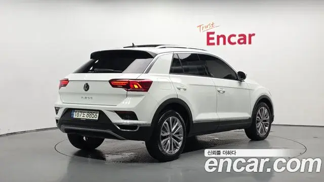 Volkswagen T-Roc 2021 — Şəkil 9/30