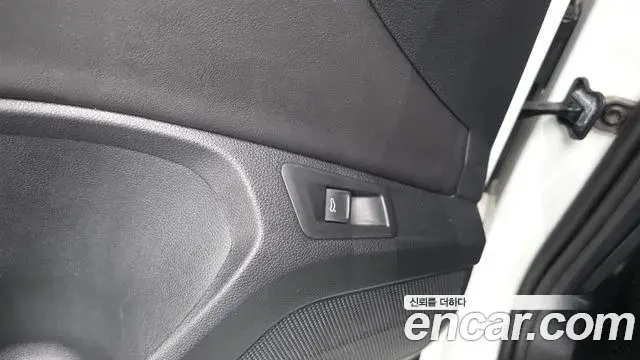 Volkswagen T-Roc 2021 — Şəkil 2/30