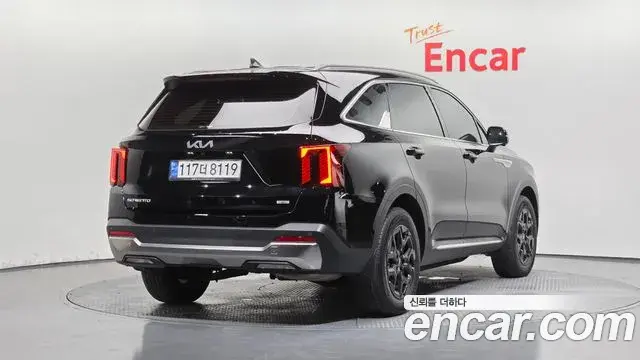Kia Sorento 2024 — Фото 2/20