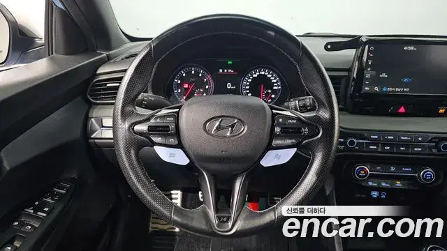 Hyundai Veloster 2019 — Фото 14/20