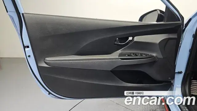 Hyundai Veloster 2019 — Photo 30/30