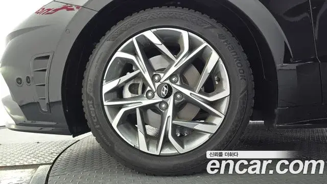 Hyundai Sonata Hybrid 2022 — Şəkil 15/35