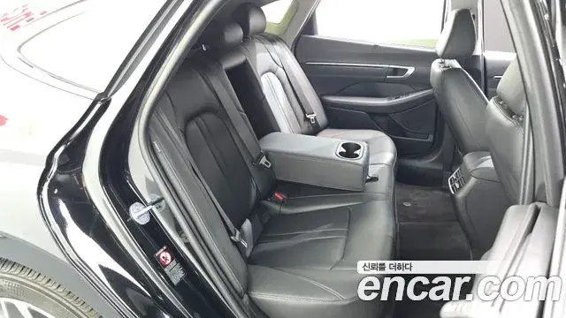 Hyundai Sonata Hybrid 2022 — Şəkil 14/35