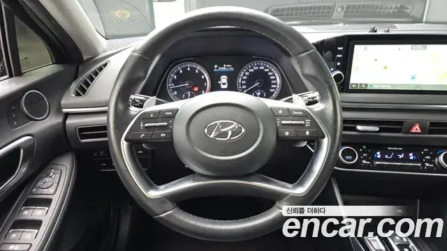 Hyundai Sonata Hybrid 2022 — Şəkil 33/35