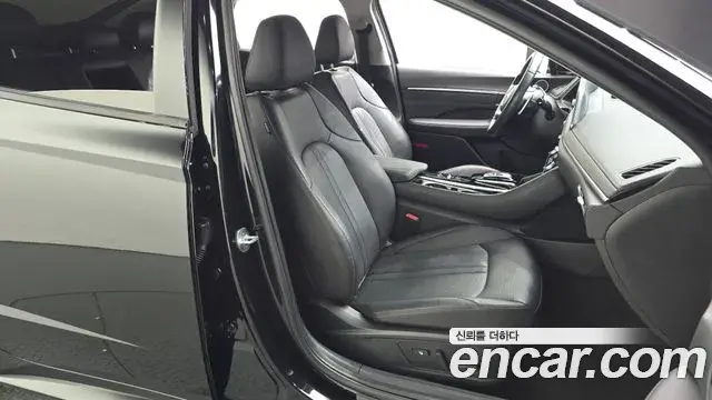 Hyundai Sonata Hybrid 2022 — Şəkil 13/35