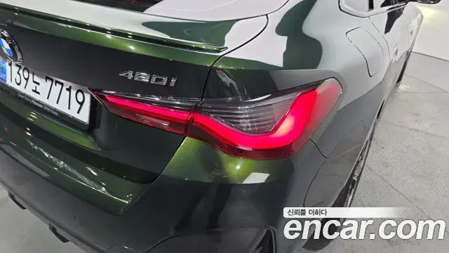 BMW 4 Series 2024 — Photo 19/33