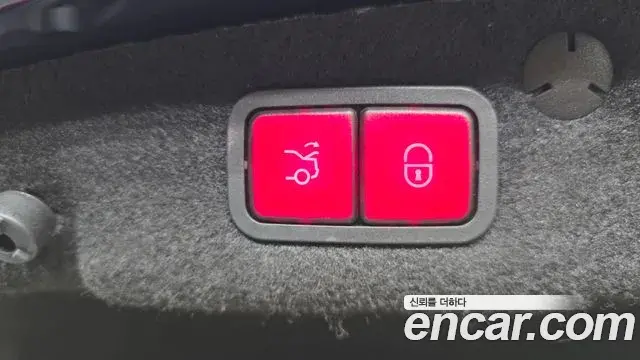 Mercedes-Benz C-Class 2021 — Photo 25/30