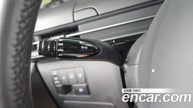 Hyundai Staria 2024 — ფოტო 29/37