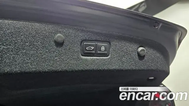 Kia K8 2023 — Photo 3/33