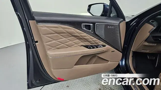 Kia K8 2023 — Photo 29/33