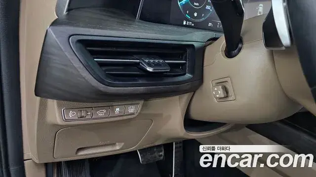 Kia K8 2023 — Photo 19/33