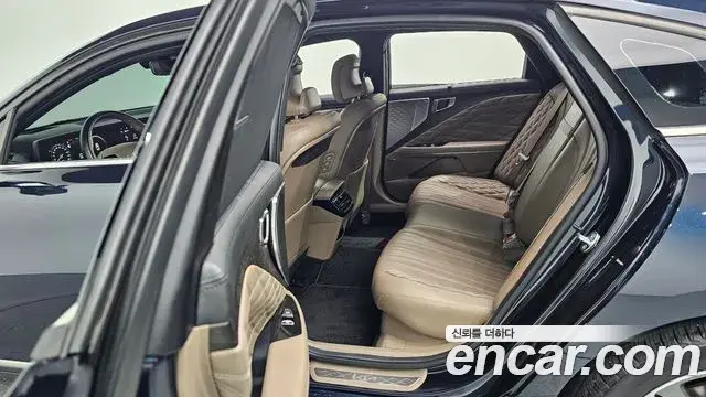 Kia K8 2023 — Photo 32/33