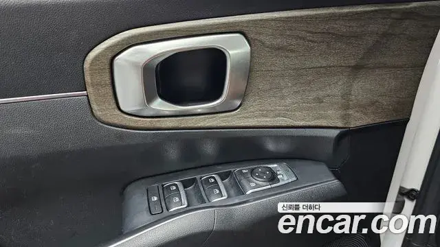 Kia Sorento 2021 — Photo 17/20