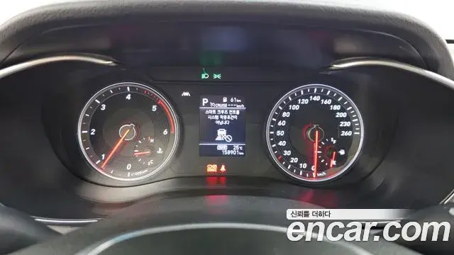 Genesis G70 2019 — Photo 11/20