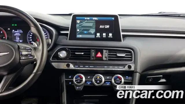 Genesis G70 2019 — Photo 9/20