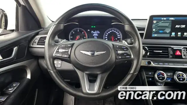Genesis G70 2019 — Photo 14/20