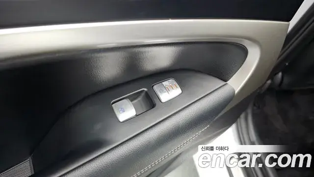 Genesis G70 2019 — Photo 13/20
