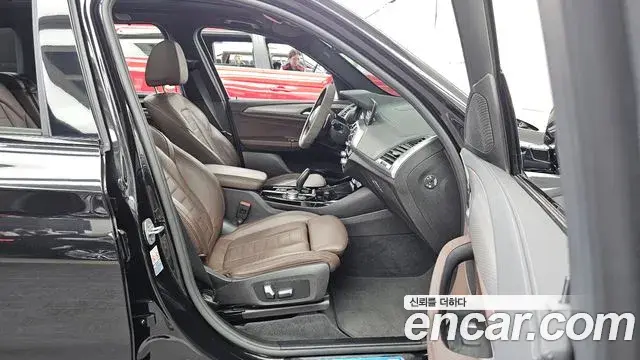 BMW X3 2021 — ფოტო 28/31