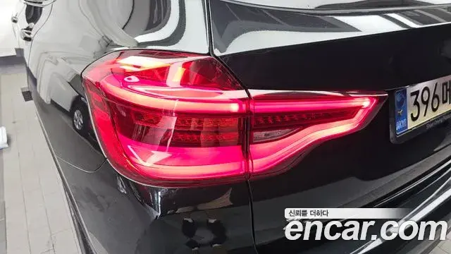 BMW X3 2021 — ფოტო 19/31