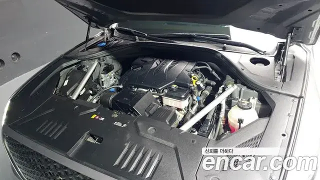 Genesis GV70 2021 — Photo 6/20