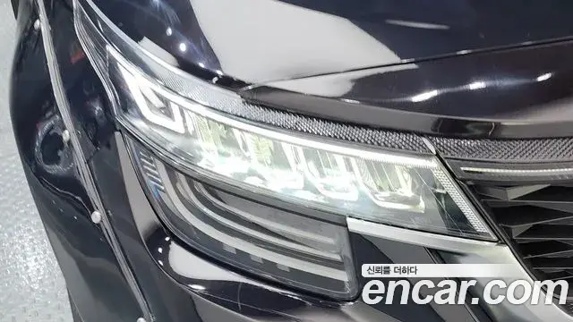 Kia Seltos 2019 — Şəkil 13/32