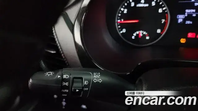 Kia Seltos 2019 — Şəkil 1/32