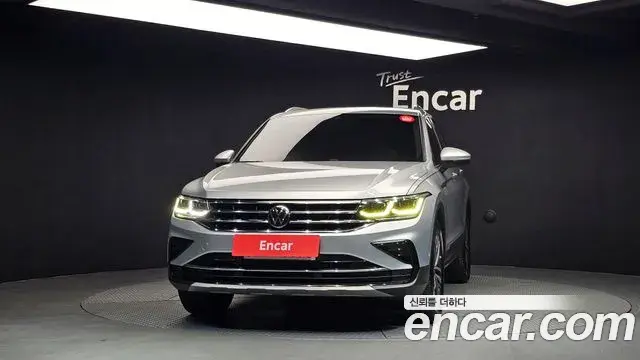 Volkswagen Tiguan 2022 — ფოტო 31/32