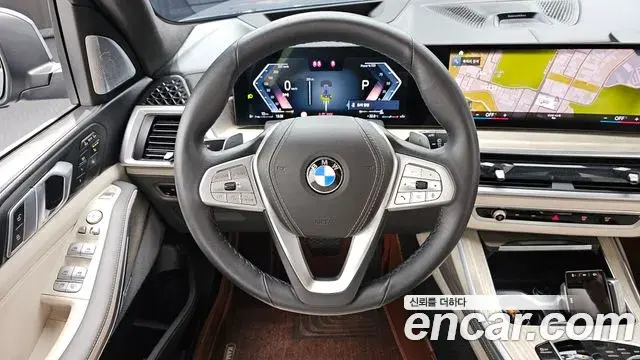 BMW X7 2023 — Фото 13/20