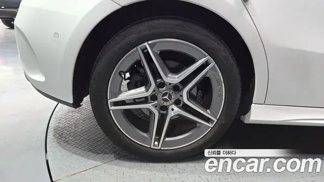 Mercedes-Benz A-Class 2020 — ფოტო 26/31