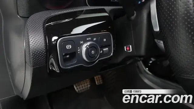 Mercedes-Benz A-Class 2020 — ფოტო 4/31