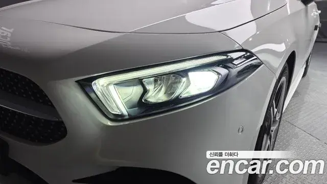 Mercedes-Benz A-Class 2020 — ფოტო 23/31