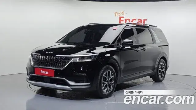 Kia Carnival 2023 — Фото 1/20