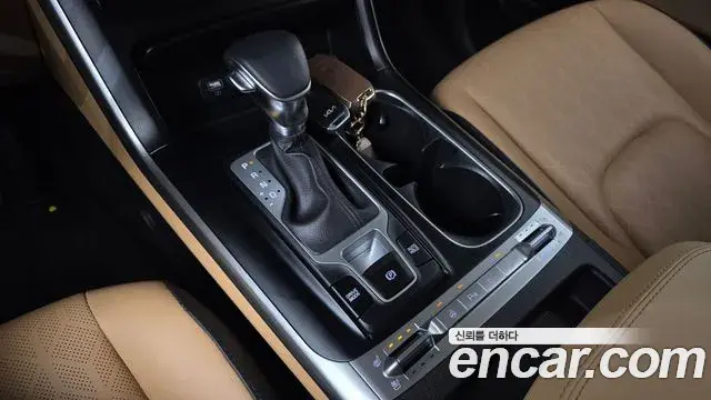 Kia Carnival 2023 — Фото 9/20