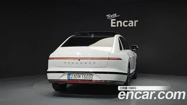 Hyundai Grandeur Hybrid 2024 — Şəkil 19/34