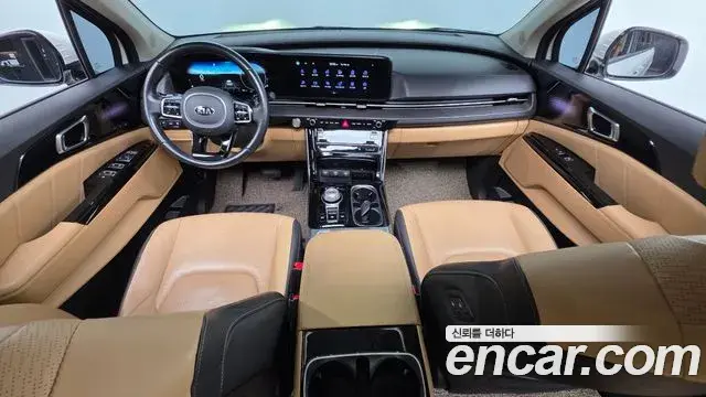 Kia Carnival 2021 — Фото 6/20