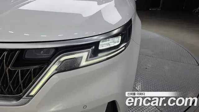 Kia Carnival 2021 — Photo 26/43