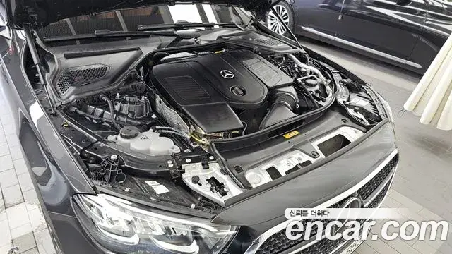 Mercedes-Benz E-Class 2025 — Şəkil 16/32