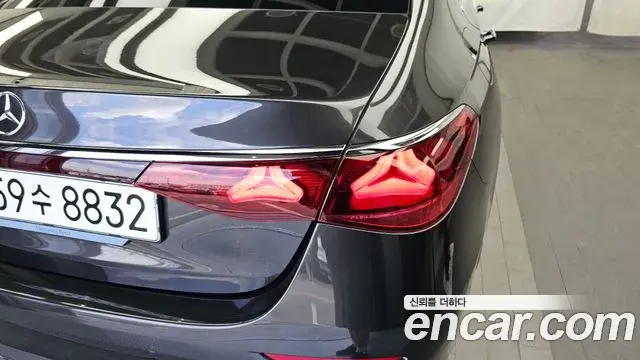 Mercedes-Benz E-Class 2025 — Şəkil 17/32