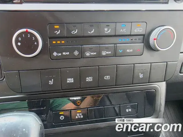 Hyundai Staria 2022 — ფოტო 12/12