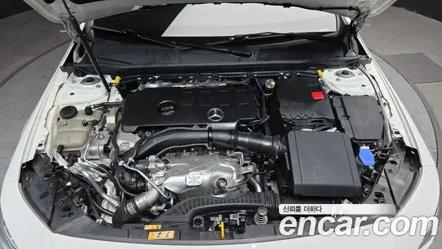Mercedes-Benz CLA-Class 2023 — ფოტო 2/32