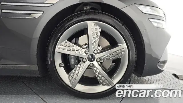 Genesis G80 2024 — Şəkil 13/31
