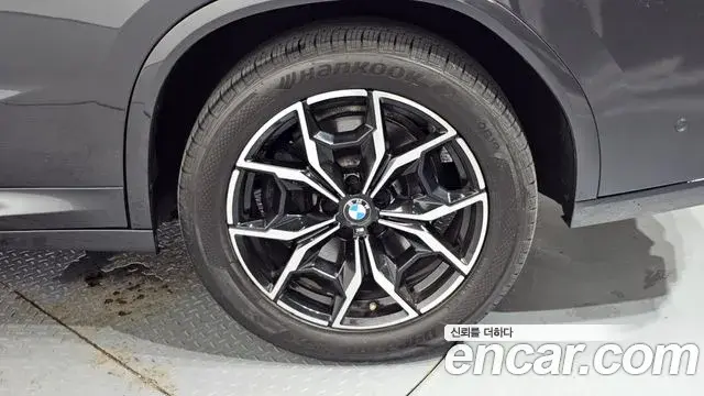 BMW X4 2023 — Şəkil 30/31