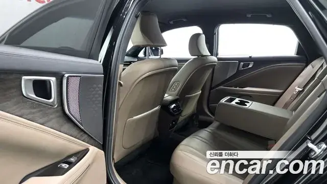 Kia K8 2022 — Photo 8/20