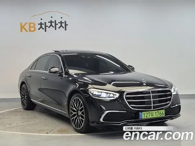 Mercedes-Benz S-Class 2024 — ფოტო 17/18