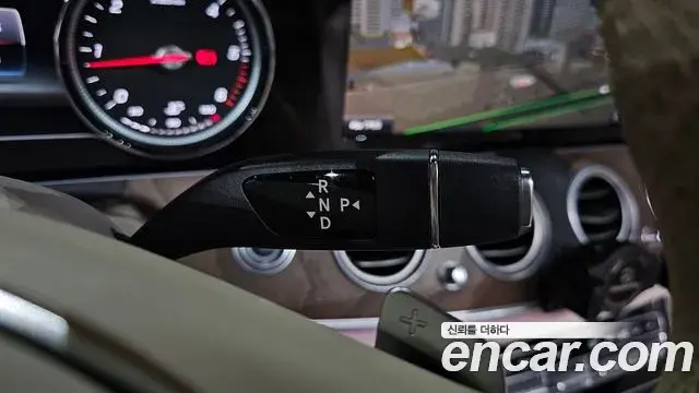 Mercedes-Benz E-Class 2018 — Photo 17/20